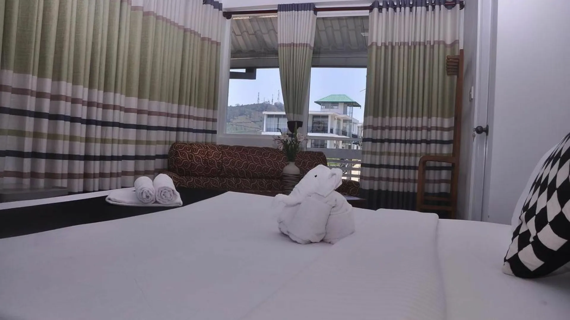 *** Guest house The Mountain Bungalow Hotel Nuwara Eliya Sri Lanka